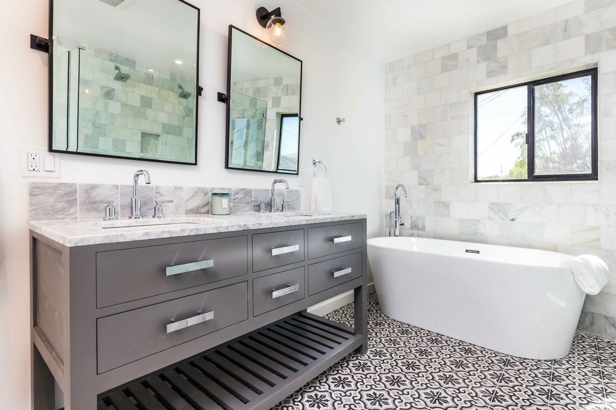 Modern Bathroom With Eccentric Tile Flooring